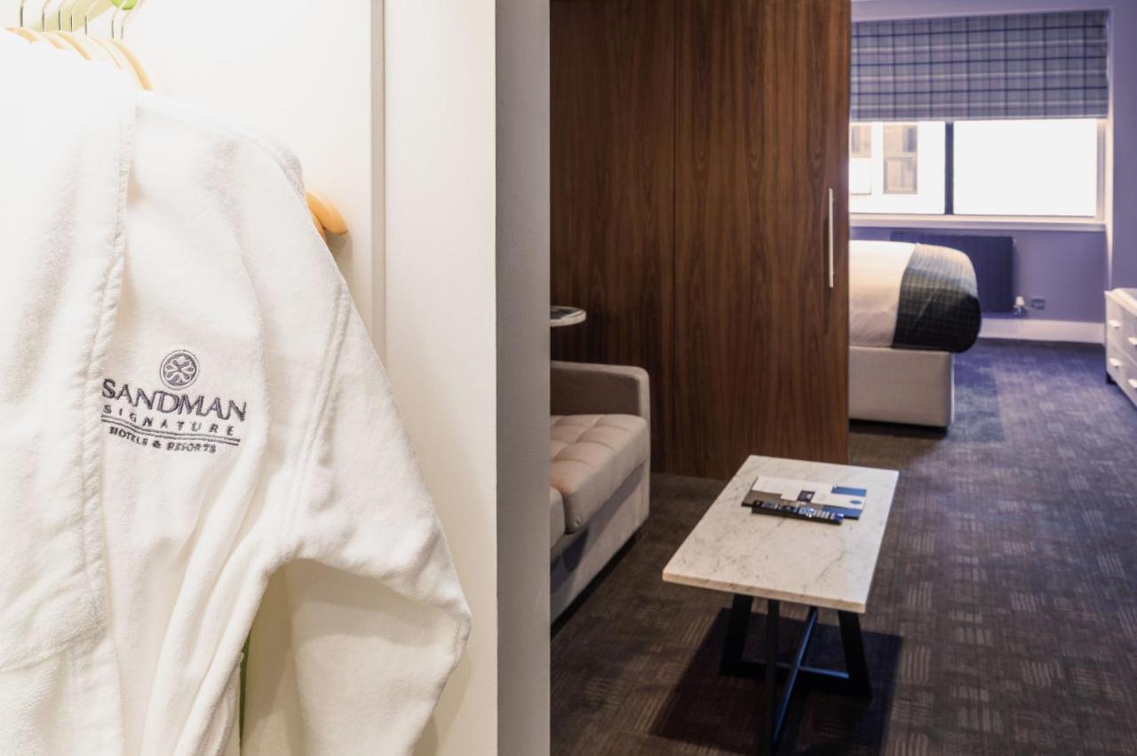 Sandman Signature Aberdeen Hotel & Spa Exterior photo