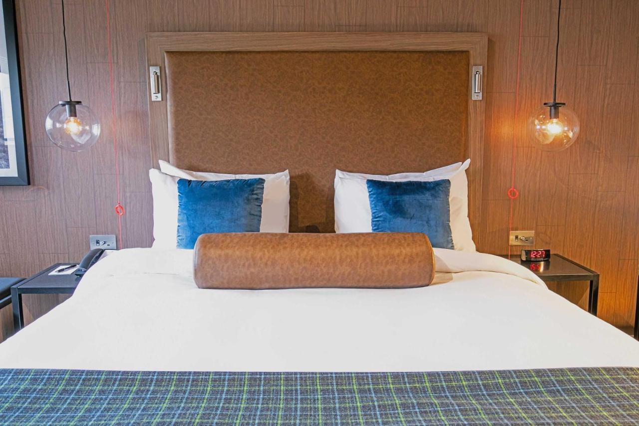 Sandman Signature Aberdeen Hotel & Spa Exterior photo